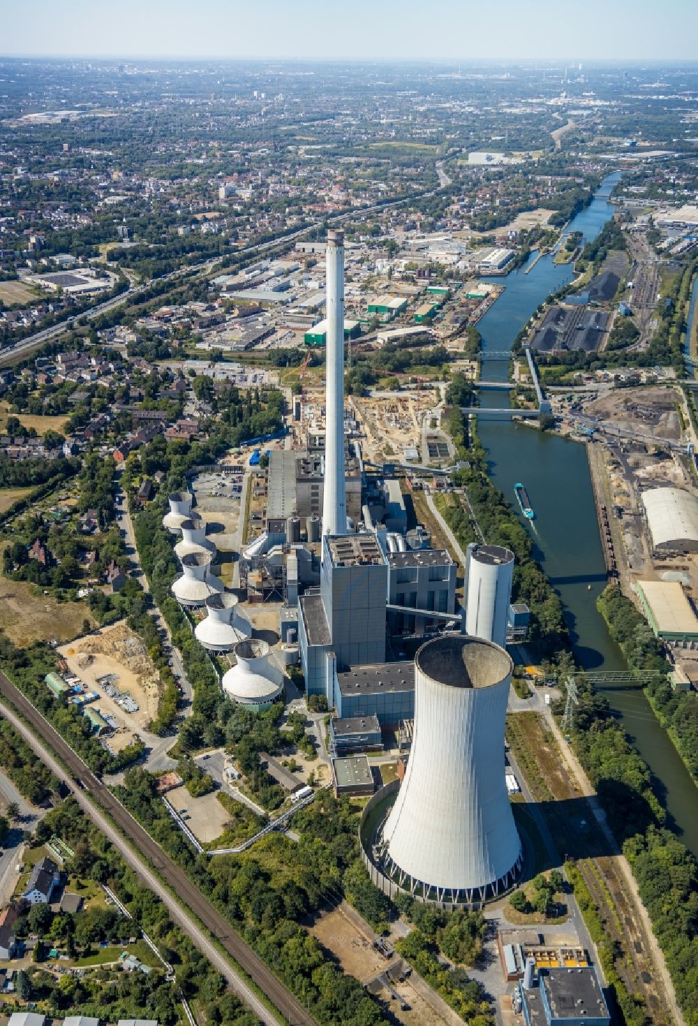 Luftbild Herne - Steag Heizkraftwerk mit Blick auf die Baustelle zum Neubau des GuD-Kraftwerk der Projektgesellschaft GuD Herne GmbH in Herne im Bundesland Nordrhein-Westfalen