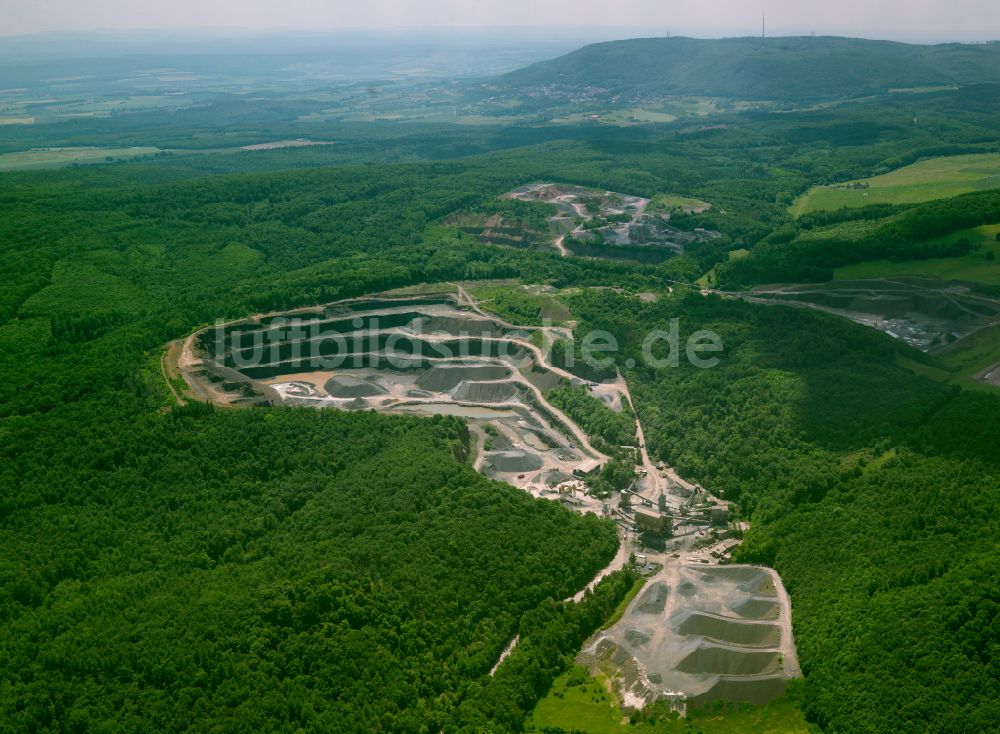 Luftbild Kirchheimbolanden - Steinbruch zum Abbau von Andesit am Brunnenberg in Kirchheimbolanden im Bundesland Rheinland-Pfalz, Deutschland