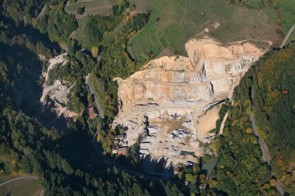 Malsburg-Marzell von oben - Steinbruch zum Abbau von Granit in Malsburg-Marzell im Bundesland Baden-Württemberg, Deutschland