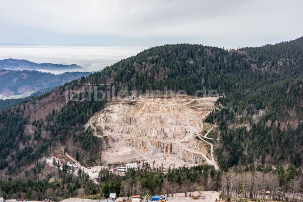 Luftbild Seebach - Steinbruch zum Abbau von Granit in Seebach im Bundesland Baden-Württemberg, Deutschland