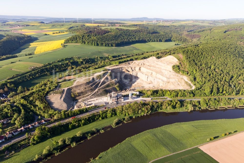 Luftbild Hehlen - Steinbruch zum Abbau von in Hehlen im Bundesland Niedersachsen, Deutschland