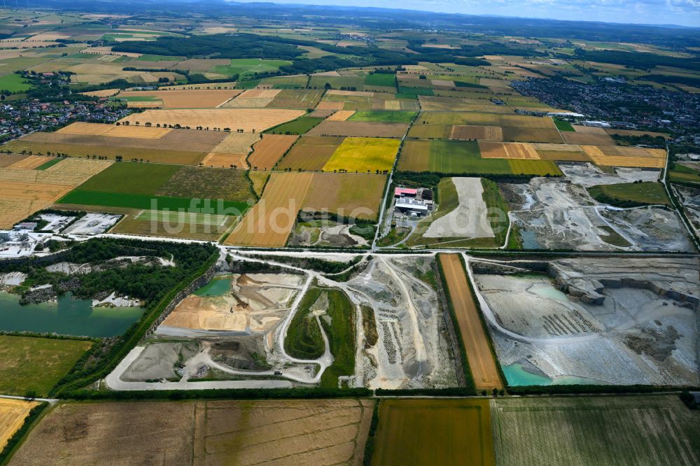 Luftbild Erwitte - Steinbruch zum Abbau von Kalk in Erwitte im Bundesland Nordrhein-Westfalen, Deutschland