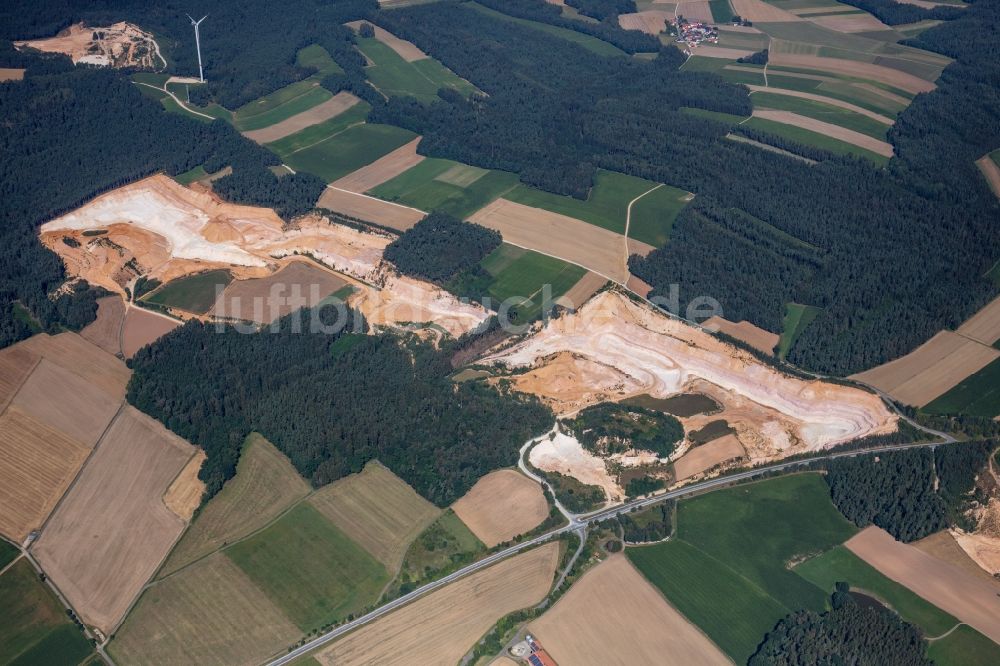 Luftaufnahme Gebenbach - Steinbruch zum Abbau von Quarzsand in Freihung im Bundesland Bayern, Deutschland
