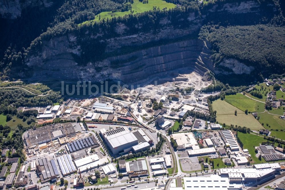 Dornbirn von oben - Steinbruch zum Abbau und zur Gewinnung Rhomberg Steinbruch Ges.mbH & Co OG in Dornbirn in Vorarlberg, Österreich