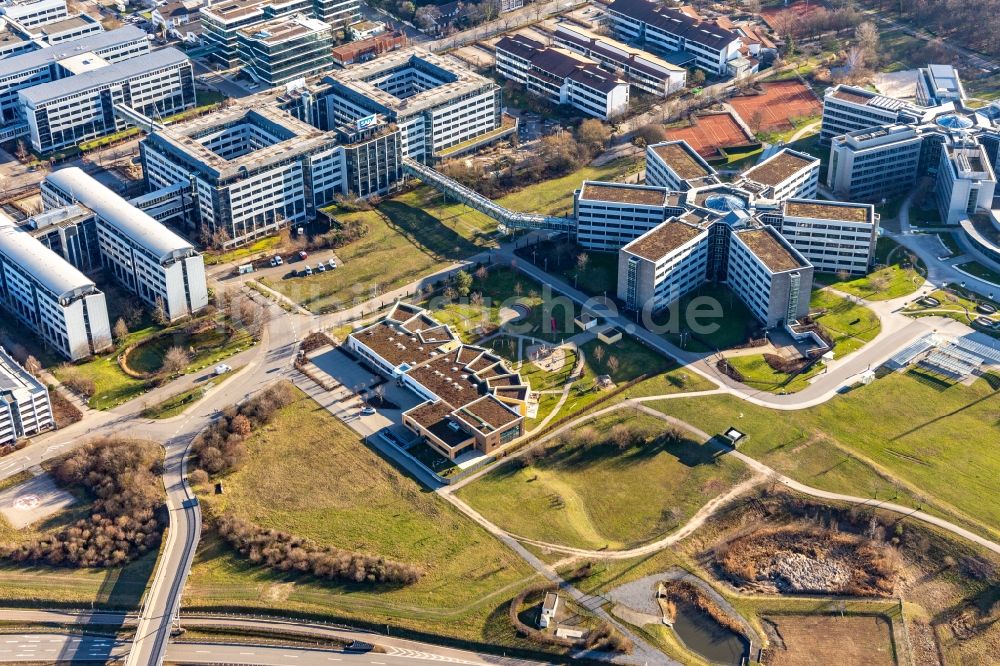 Luftaufnahme Walldorf - Sternförmige Büro- und Geschäftshäuser der SAP Deutschland SE & Co. KG in Walldorf im Bundesland Baden-Württemberg