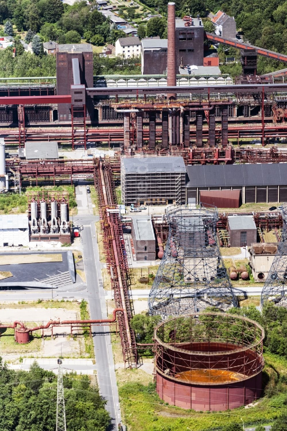 Luftbild Essen - Stillgelegte Hochspeicher Anlage auf dem Gelände der Zeche Zollverein in Essen im Bundesland Nordrhein-Westfalen, Deutschland