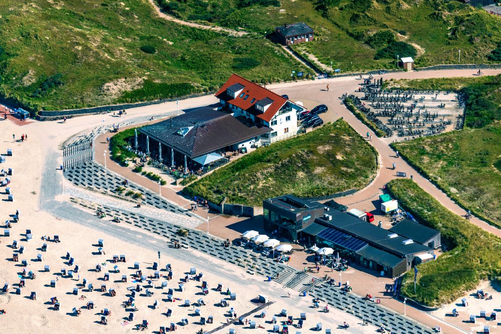 Luftbild Norderney - Strand Gaststätte Cornelius Gastronomiebetriebe GmbH und De Vries Das Meeresbistro De Vries Die Austernbar auf der Insel Norderney im Bundesland Niedersachsen, Deutschlan
