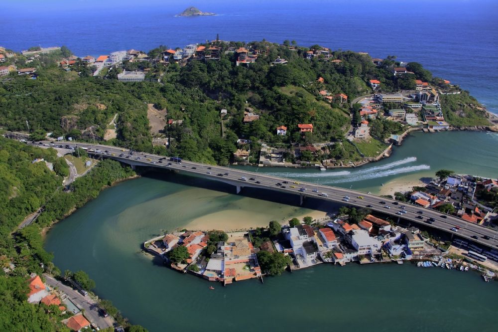 Rio de Janeiro von oben - Strand- und Küstenbereich von Botafogo in Rio de Janeiro in Brasilien in Rio de Janeiro in Brasilien