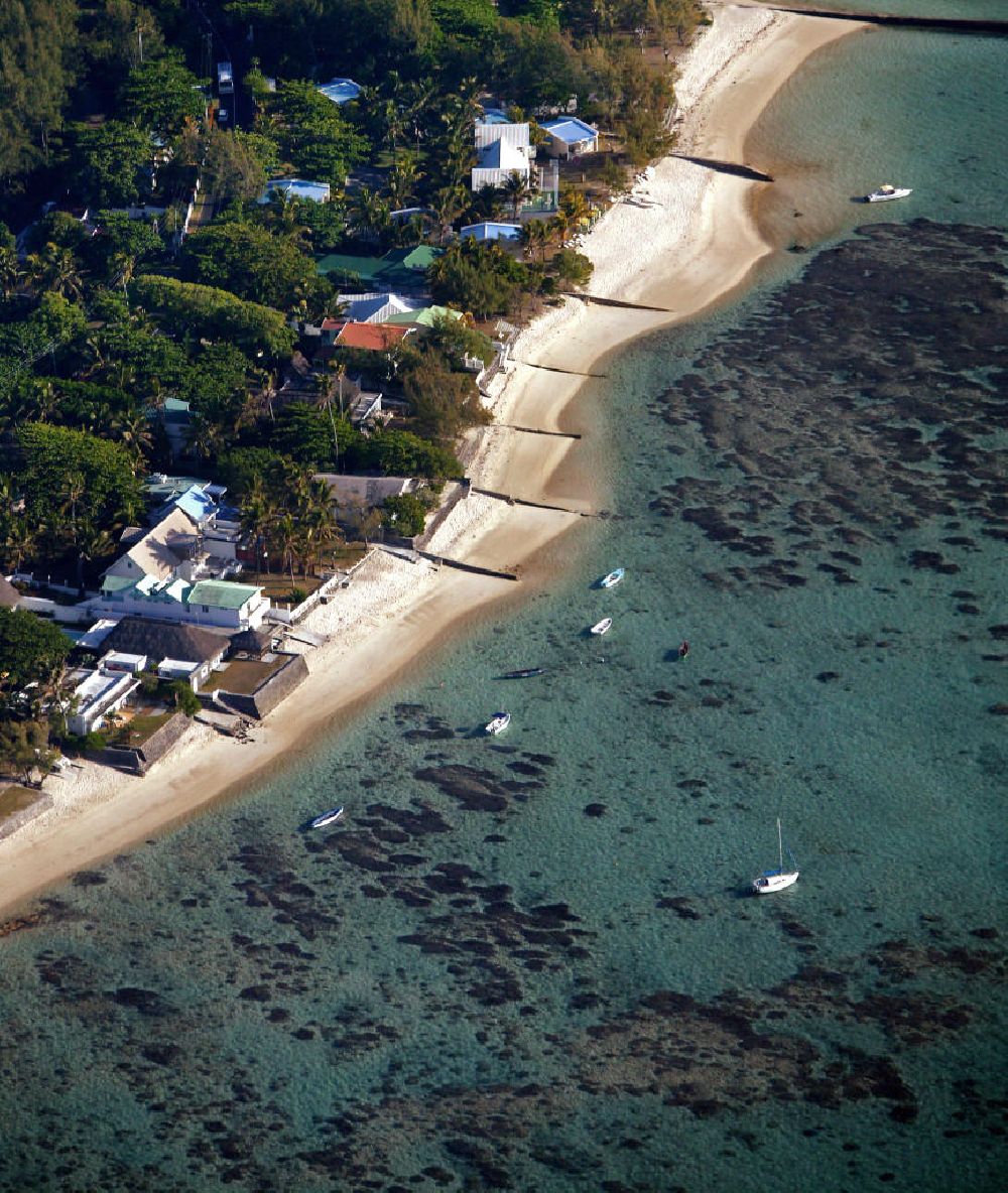 Luftbild Mauritius - Strandhotle in der Tamarinbucht auf Mauritius