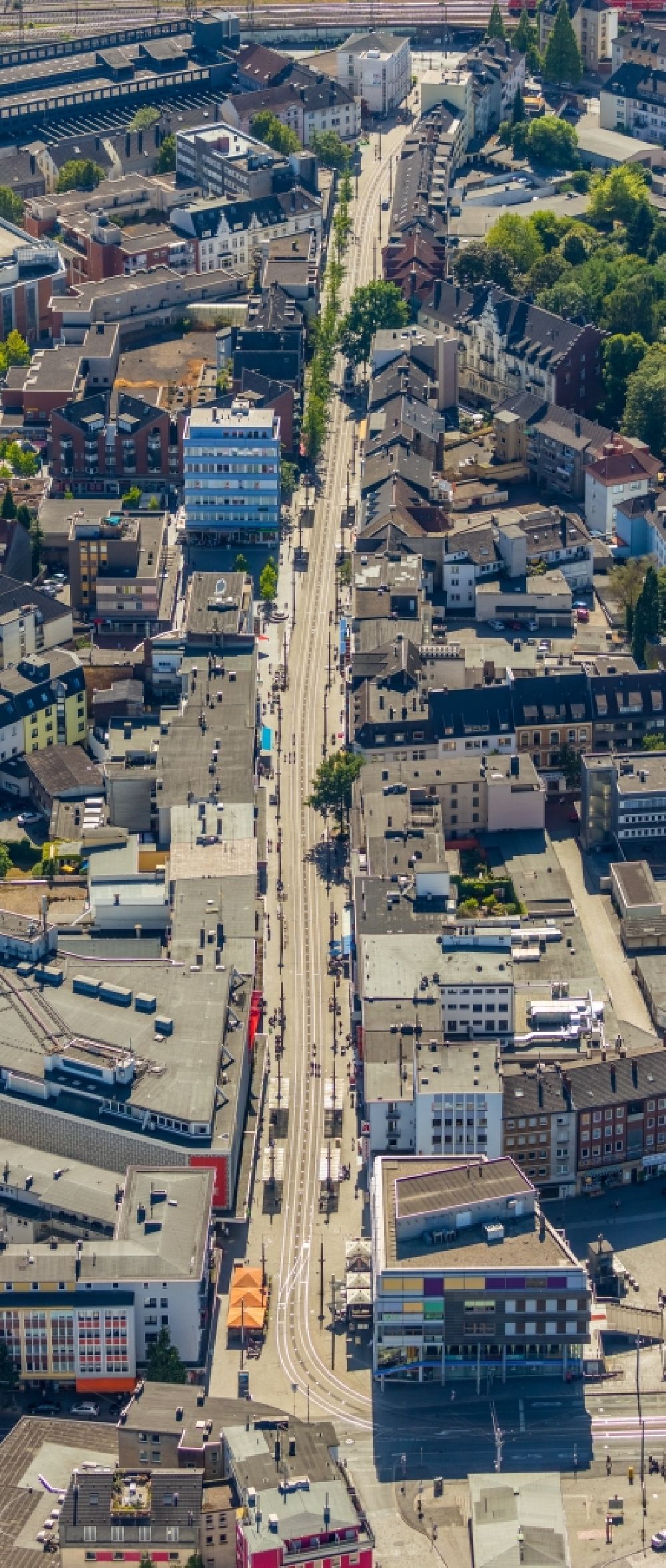 Luftbild Witten - Straßenführung der bekannten Flaniermeile und Einkaufsstraße Bahnhofstraße in Witten im Bundesland Nordrhein-Westfalen, Deutschland