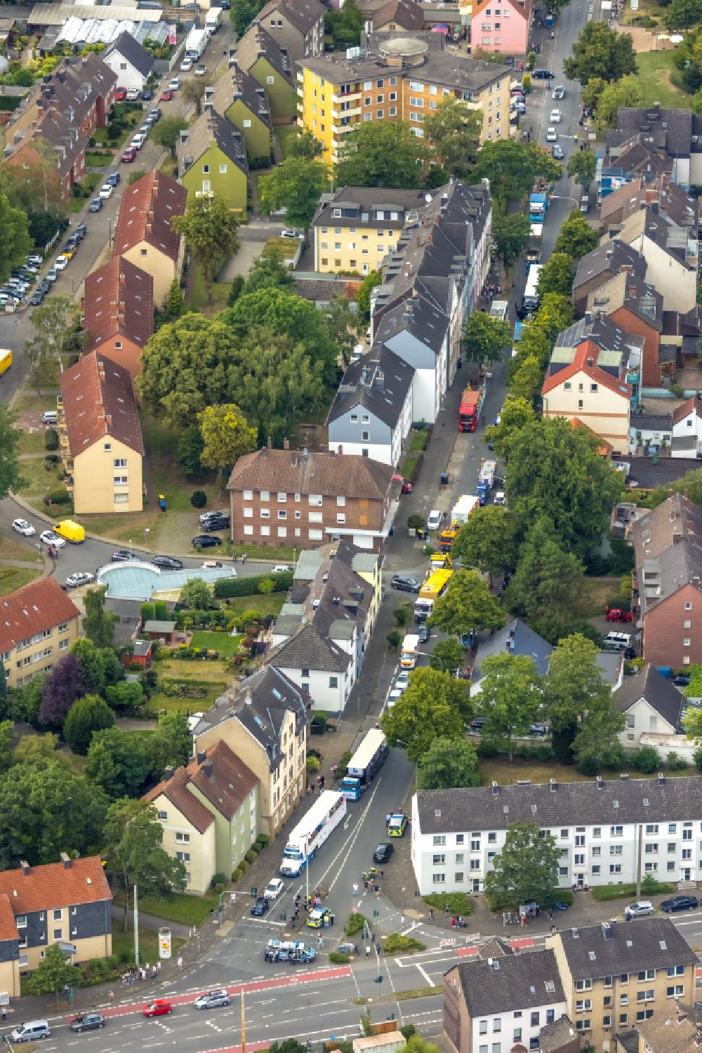 Herne von oben - Straßenführung der Heidstraße in Herne im Bundesland Nordrhein-Westfalen, Deutschland