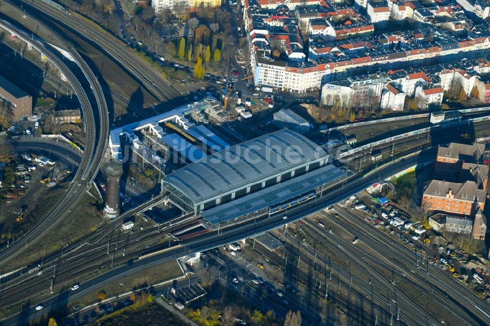 Berlin von oben - Strecken- Ausbau am Bahnhof Ostkreuz im Stadtteil Friedrichshain von Berlin