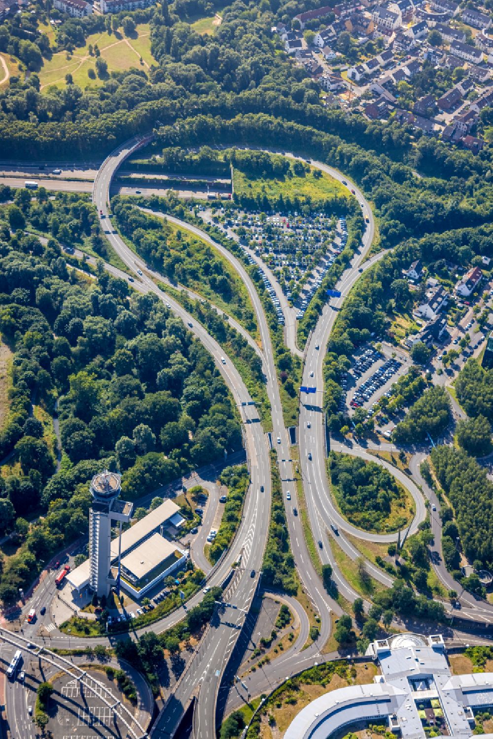 Luftbild Düsseldorf - Streckenverlaufes Nordring BAB A44 in Düsseldorf im Bundesland Nordrhein-Westfalen, Deutschland
