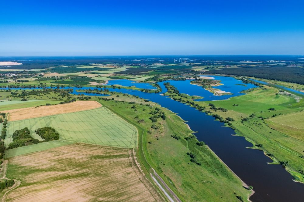 Luftbild Kehnert - Strukturen einer Auen und- Wiesen- Fluss- Landschaft Elbe in Bertingen im Bundesland Sachsen-Anhalt, Deutschland