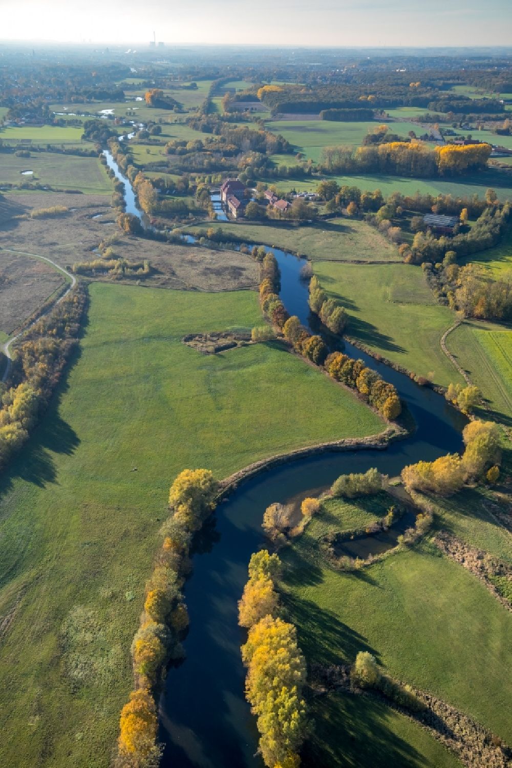 Luftbild Dolberg - Strukturen einer Auen und- Wiesen- Landschaft entlang des Flußverlaufes der Lippe in Dolberg im Bundesland Nordrhein-Westfalen, Deutschland