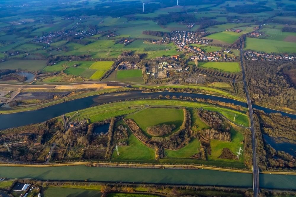 Luftbild Lippramsdorf - Strukturen einer Auen und- Wiesen- Landschaft am Ufer der Lippe in Lippramsdorf im Bundesland Nordrhein-Westfalen, Deutschland