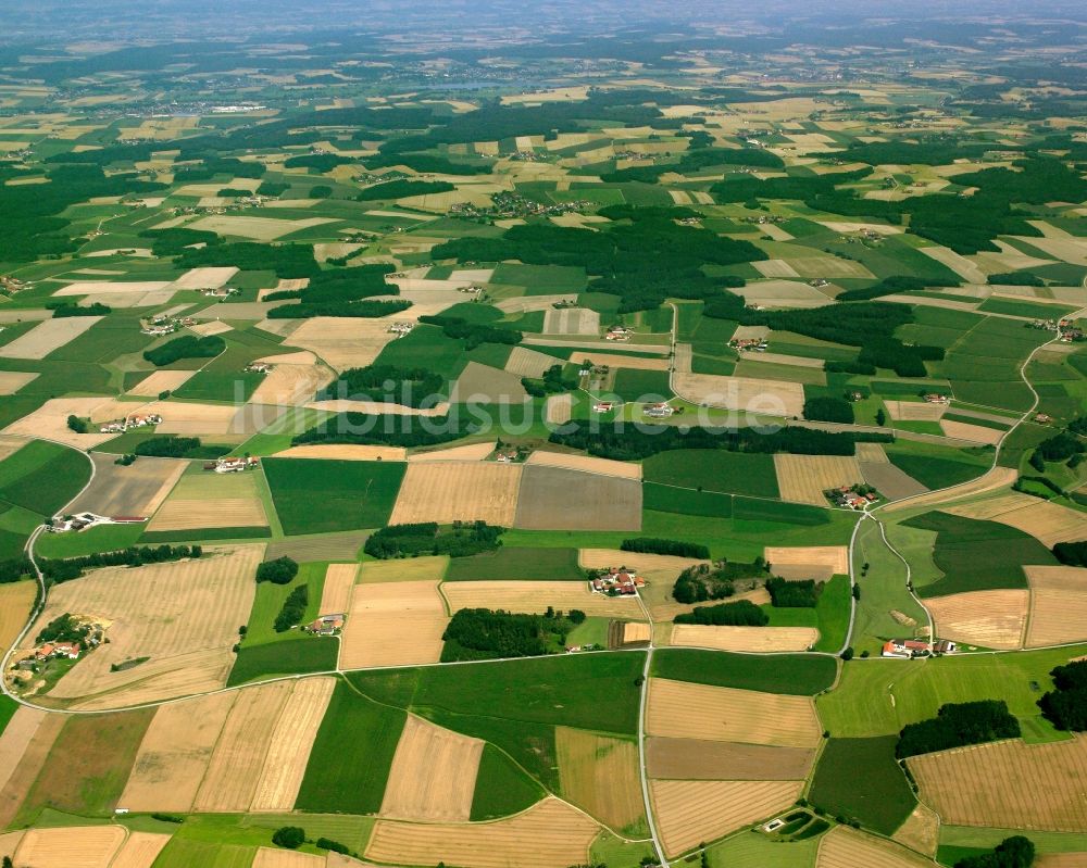 Luftaufnahme Heck - Strukturen auf landwirtschaftlichen Feldern in Heck im Bundesland Bayern, Deutschland