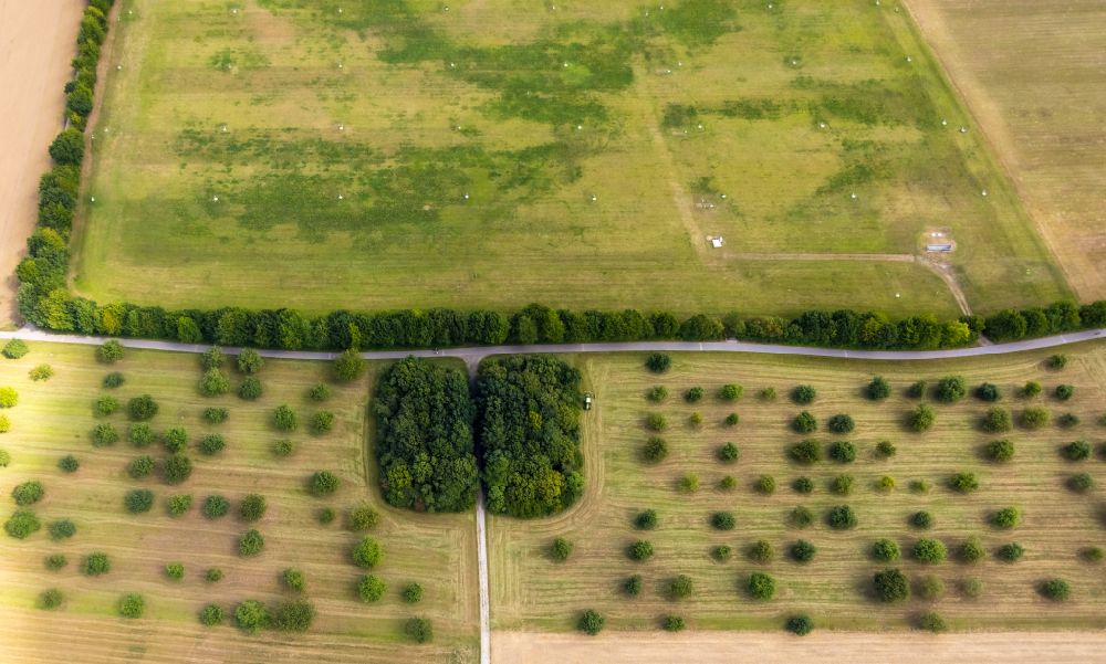 Mintard von oben - Strukturen auf landwirtschaftlichen Feldern in Mintard im Bundesland Nordrhein-Westfalen, Deutschland