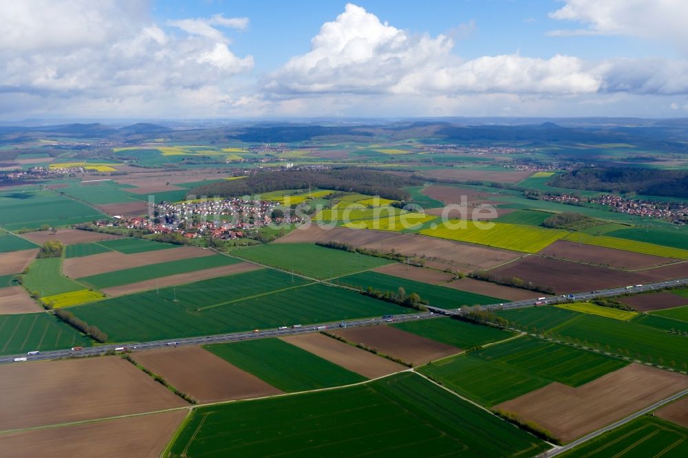 Luftbild Rosdorf - Strukturen auf landwirtschaftlichen Feldern in Rosdorf im Bundesland Niedersachsen, Deutschland