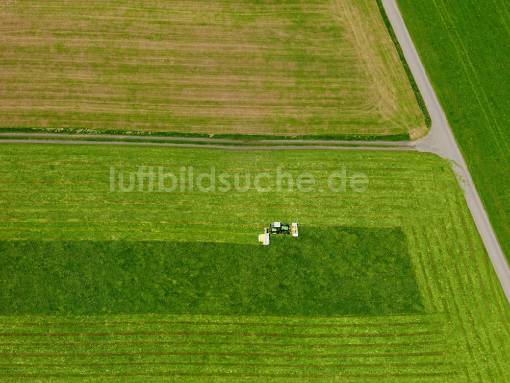 Stafflangen von oben - Strukturen auf landwirtschaftlichen Feldern in Stafflangen im Bundesland Baden-Württemberg, Deutschland
