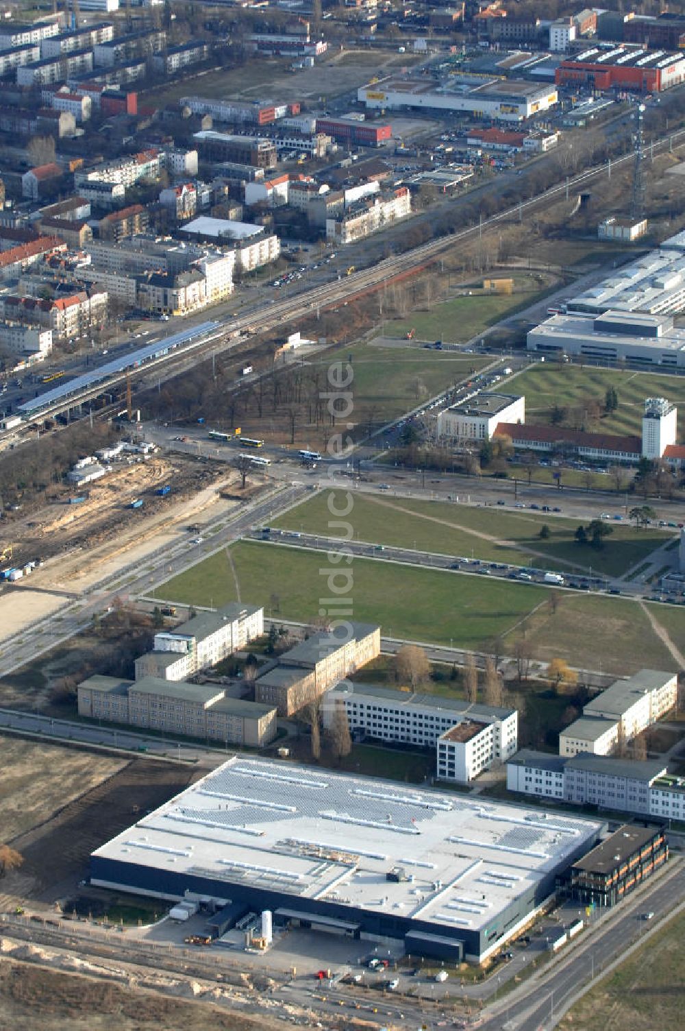 Luftaufnahme Berlin - Sulfurcell-Gebäude in Berlin