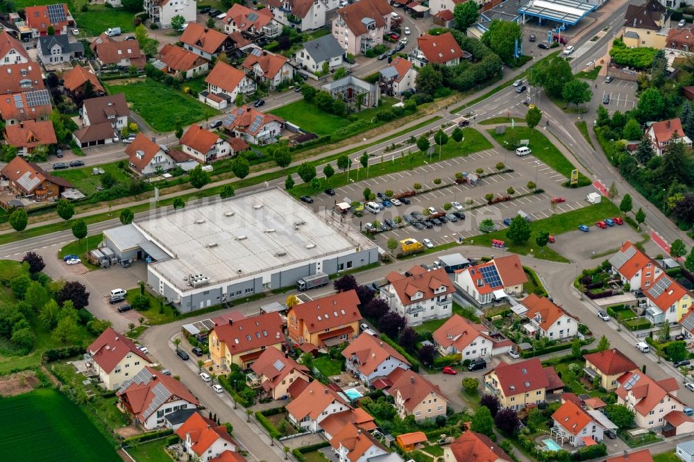 Luftaufnahme Herbolzheim - Supermarkt EDEKA Echte in Herbolzheim im Bundesland Baden-Württemberg, Deutschland