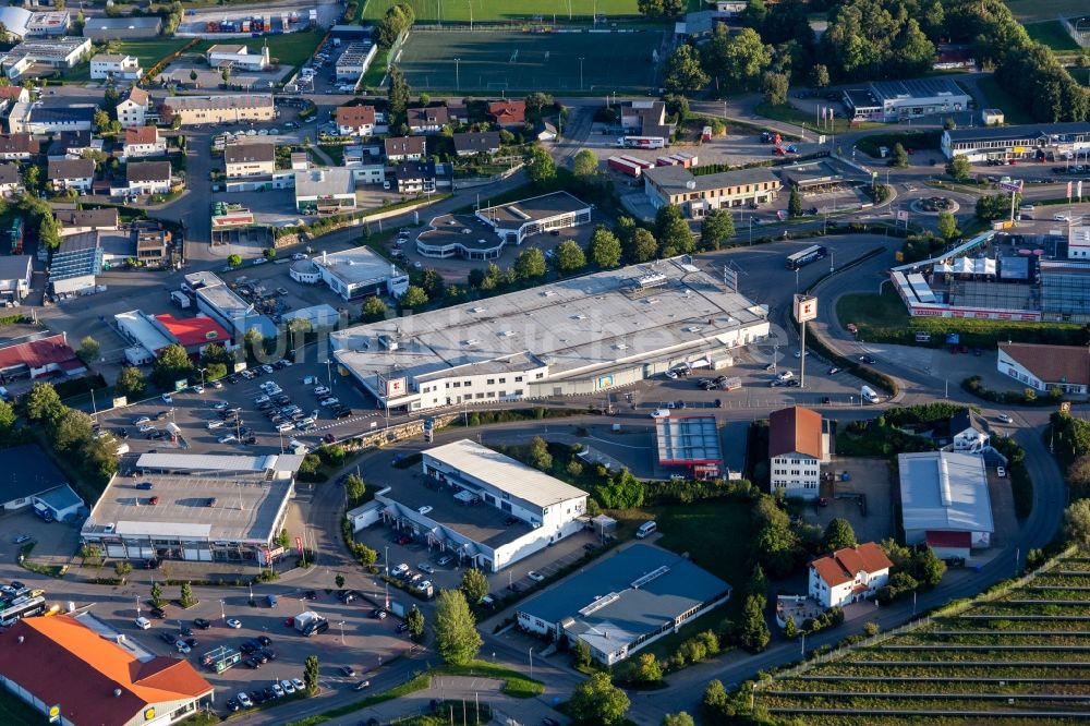 Zimmern ob Rottweil von oben - Supermarkt Kaufland in Zimmern ob Rottweil im Bundesland Baden-Württemberg, Deutschland