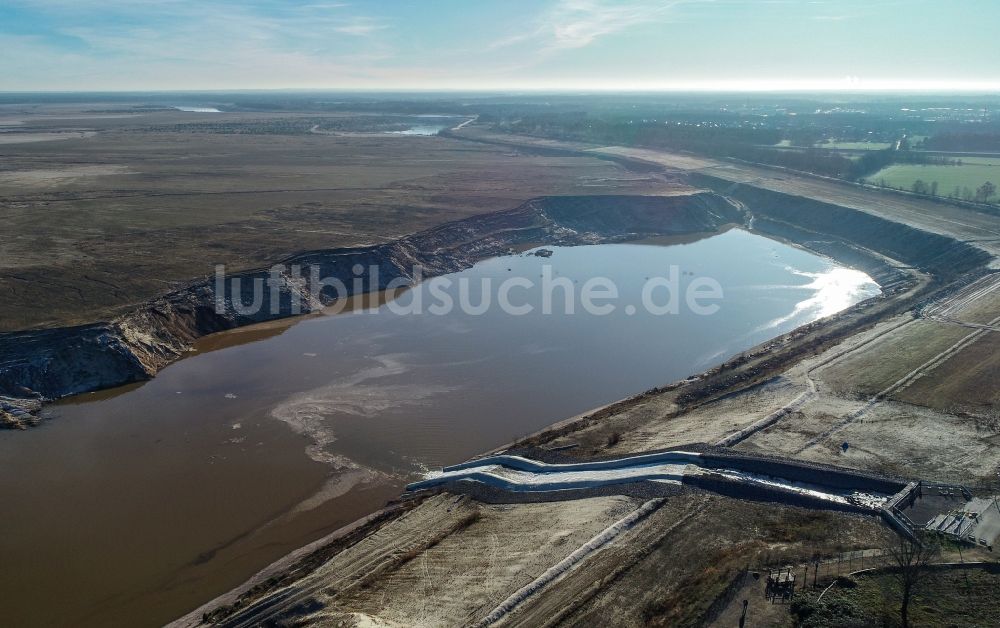 Luftaufnahme Cottbus - Tagebau Rekultivierung am See Ostsee im Ortsteil Dissenchen in Cottbus im Bundesland Brandenburg, Deutschland