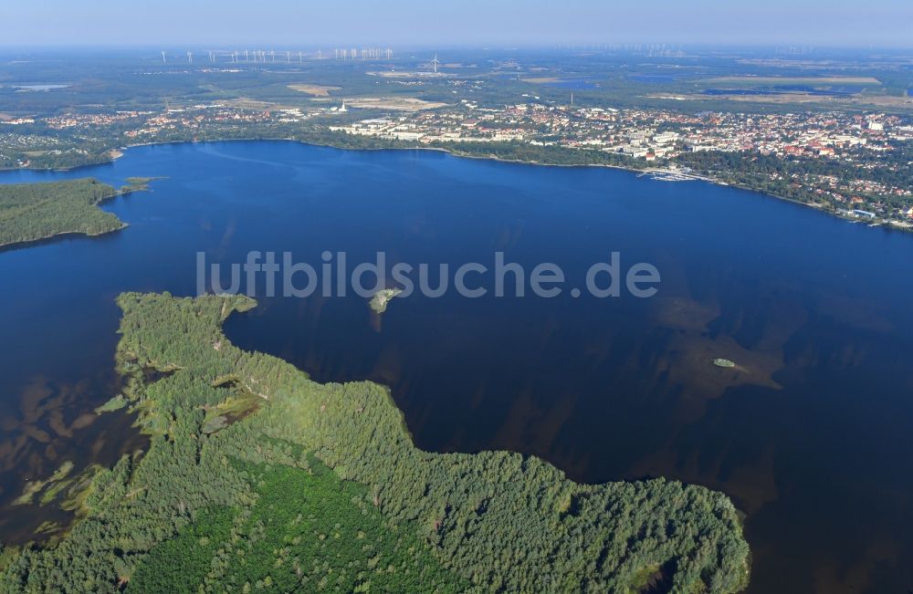 Senftenberg aus der Vogelperspektive: Tagebau Rekultivierung am See Senftenberger See in Senftenberg im Bundesland Brandenburg, Deutschland