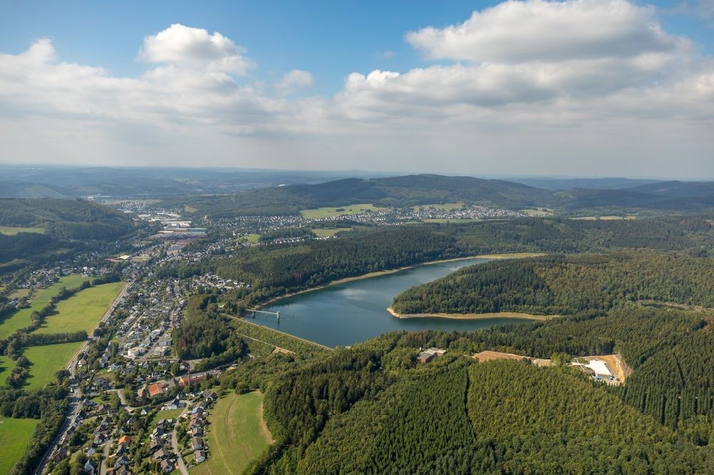 Luftaufnahme Allenbach - Talsperren - Staudamm und Stausee in Allenbach im Bundesland Nordrhein-Westfalen, Deutschland