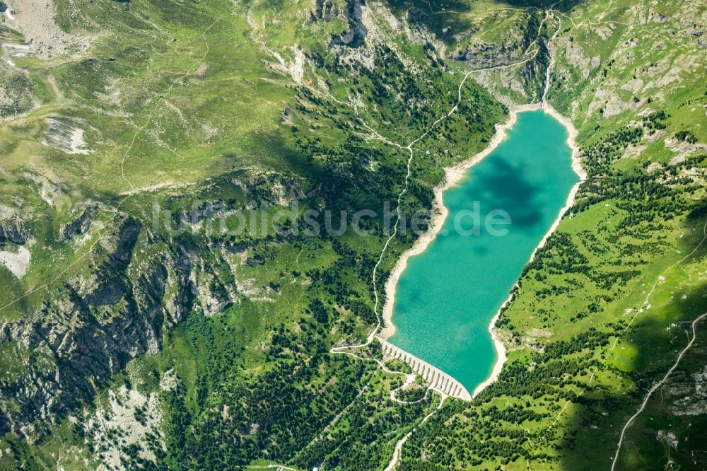 Luftbild Aussois - Talsperren - Staudamm und Stausee in Aussois in Auvergne-Rhone-Alpes, Frankreich