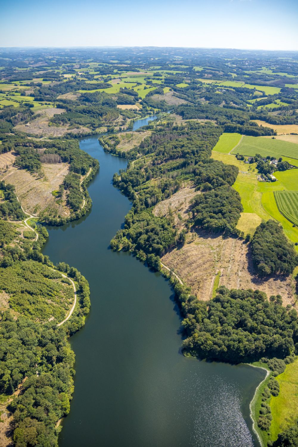Breckerfeld von oben - Talsperren - Staudamm und Stausee in Breckerfeld im Bundesland Nordrhein-Westfalen, Deutschland
