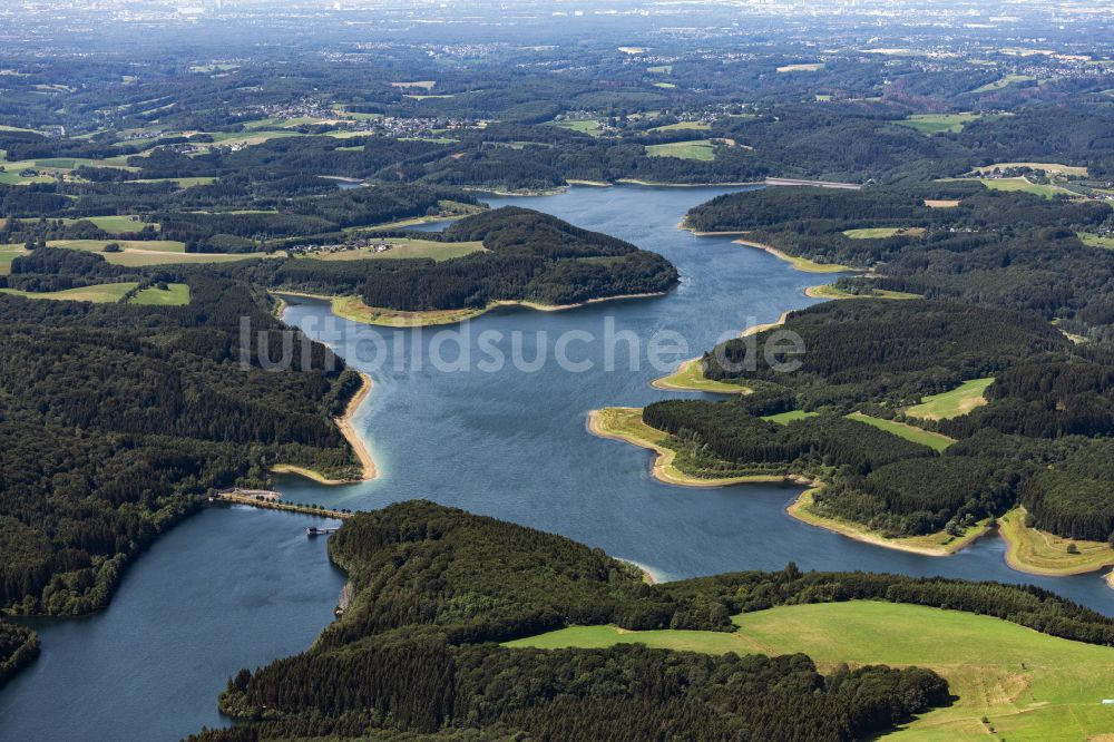 Kürten von oben - Talsperren - Staudamm und Stausee in Kürten im Bundesland Nordrhein-Westfalen, Deutschland