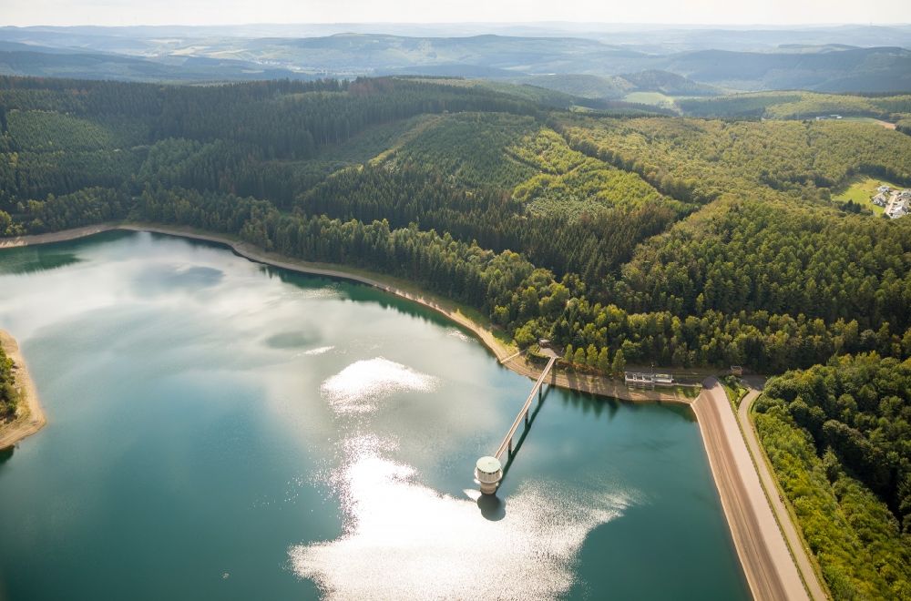 Luftaufnahme Netphen - Talsperren - Staudamm und Stausee in Netphen im Bundesland Nordrhein-Westfalen, Deutschland