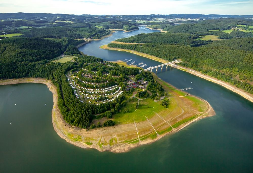 Olpe von oben - Talsperren - Staudamm und Stausee in Olpe im Bundesland Nordrhein-Westfalen