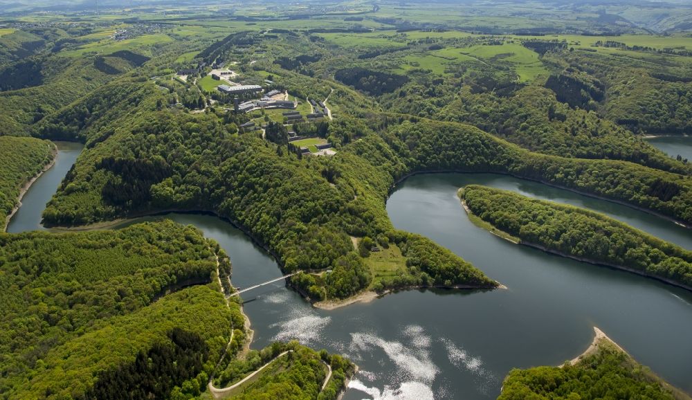 Luftaufnahme Schleiden - Talsperren - Staudamm und Stausee in Schleiden im Bundesland Nordrhein-Westfalen