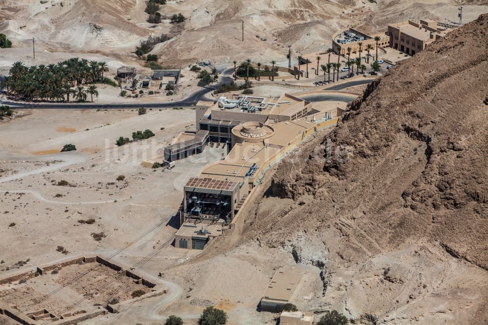 Masada aus der Vogelperspektive: Talstation der Seilbahn in Masada am Toten Meer im South District, Israel