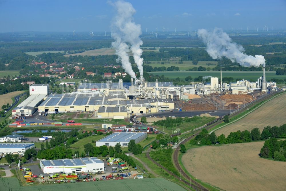 Heiligengrabe von oben - Technische Anlagen im Industriegebiet Kronotex GmbH in Heiligengrabe im Bundesland Brandenburg