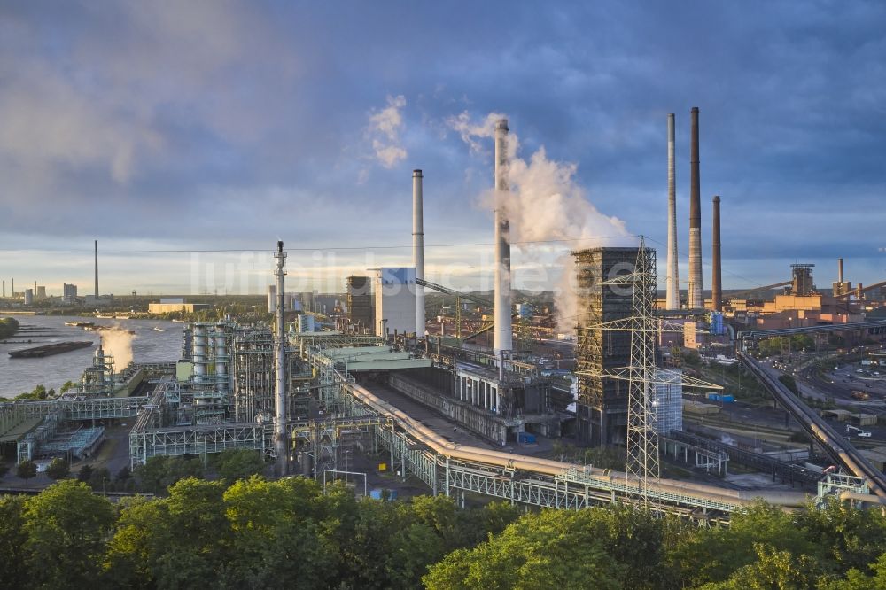 Luftbild Duisburg - Technische Anlagen im Industriegebiet thyssenkrupp - KBS - Kokerei Schwelgern in Duisburg im Bundesland Nordrhein-Westfalen, Deutschland