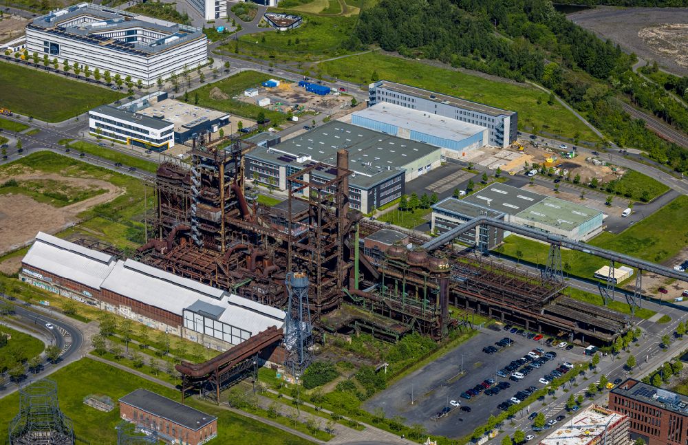Luftaufnahme Dortmund - Technische Anlagen und Produktionshallen auf dem Gelände Phoenix-West in Dortmund im Bundesland Nordrhein-Westfalen, Deutschland