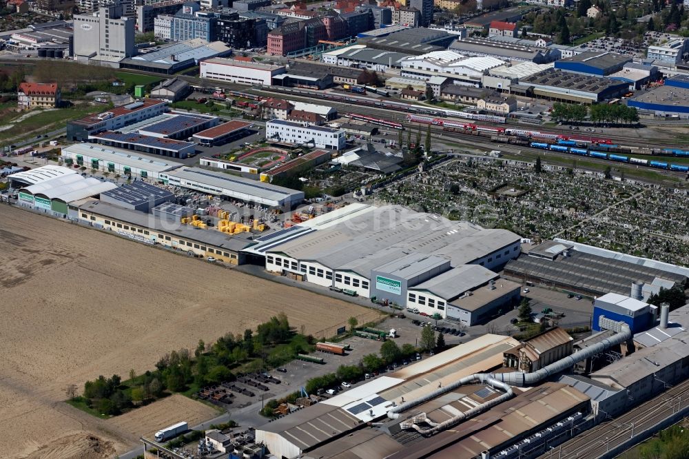 Graz von oben - Technische Anlagen und Produktionshallen des Stahlwerkes Grosschädl Stahl GmbH in Graz in der Steiermark, Österreich