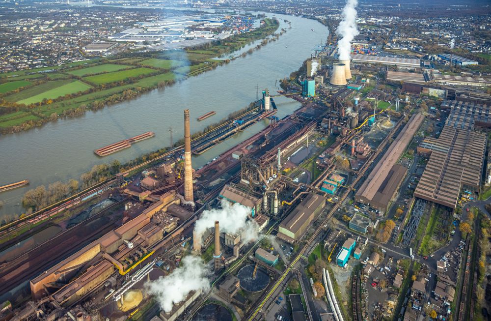 Luftaufnahme Duisburg - Technische Anlagen und Produktionshallen des Stahlwerkes Thyssen Krupp Steel an der Mannesmannstraße in Duisburg im Bundesland Nordrhein-Westfalen