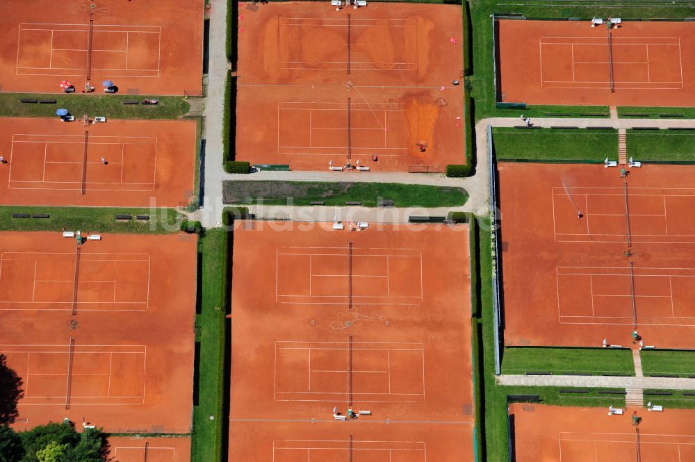 Luftaufnahme München - Tennisanlage an der Willi-Graf-Straße in München
