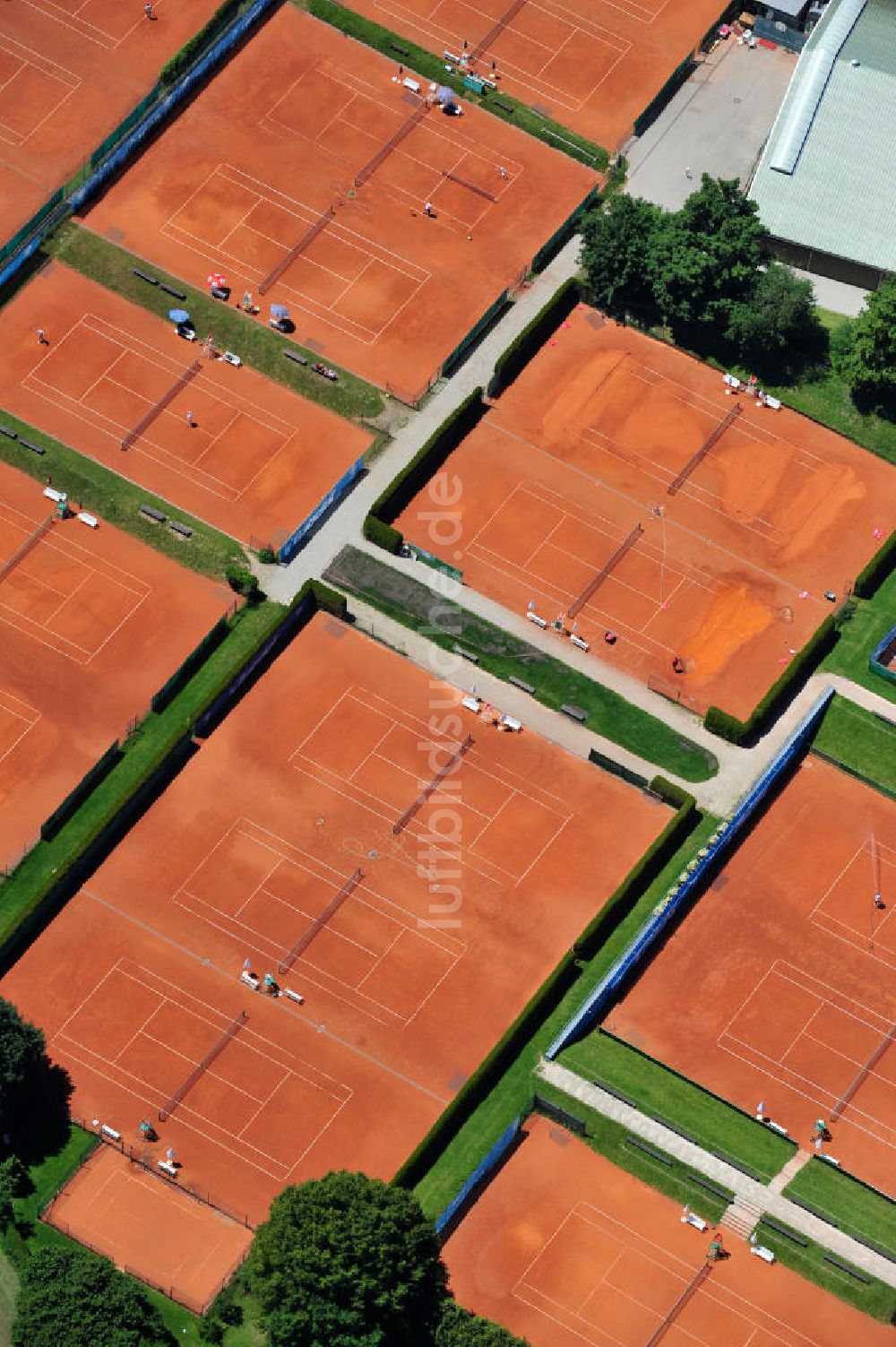 Luftbild München - Tennisanlage an der Willi-Graf-Straße in München