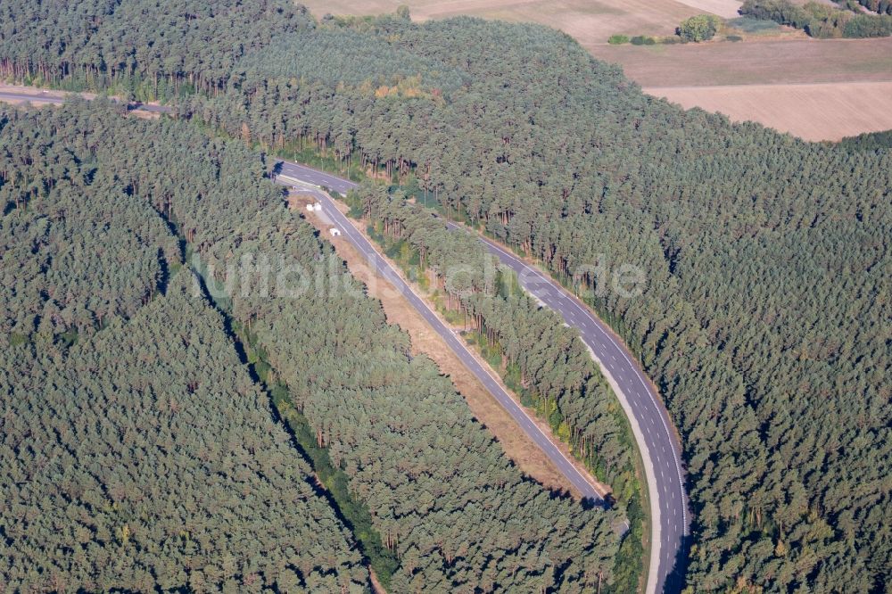Luftbild Rodgau - Teststrecke des Opel Test Center im Mooskiefernwald von Dudenhofen bei Rodgau im Bundesland Hessen, Deutschland