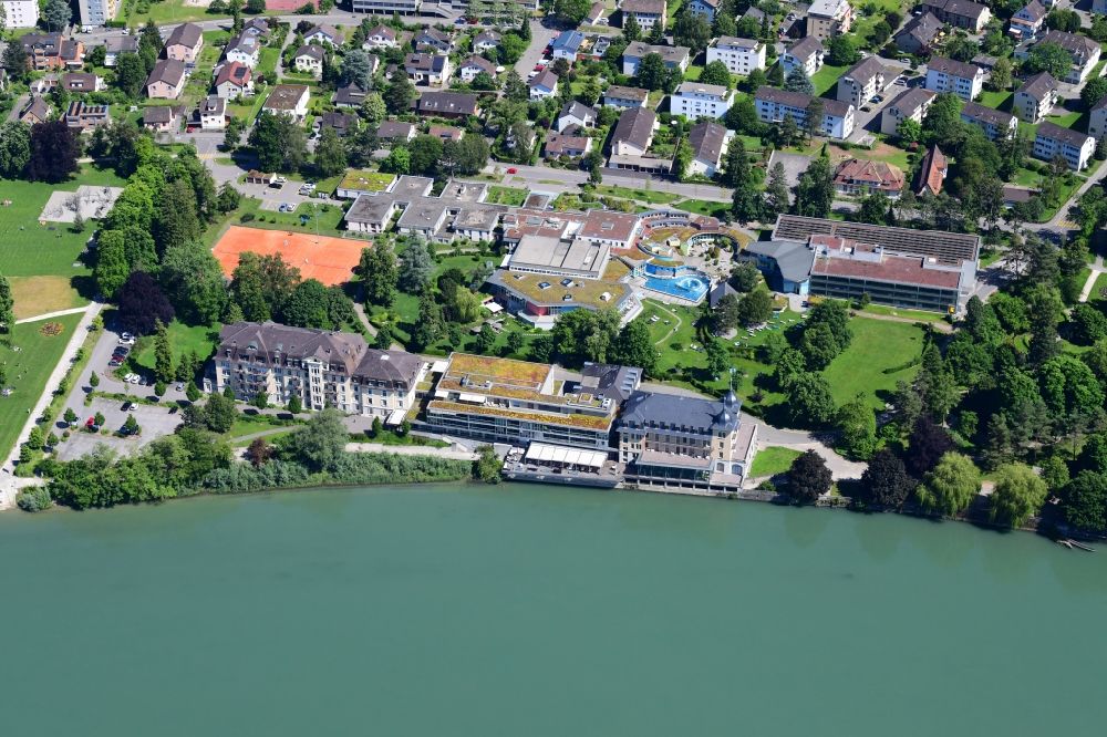 Luftbild Rheinfelden - Therme und Schwimmbecken am Freibad der Wellness-Welt Sole Uno in Rheinfelden im Kanton Aargau, Schweiz