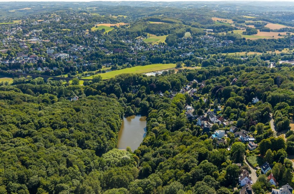 Luftaufnahme Witten - Tümpel- und Teich Oase Hammerteich in Witten im Bundesland Nordrhein-Westfalen, Deutschland