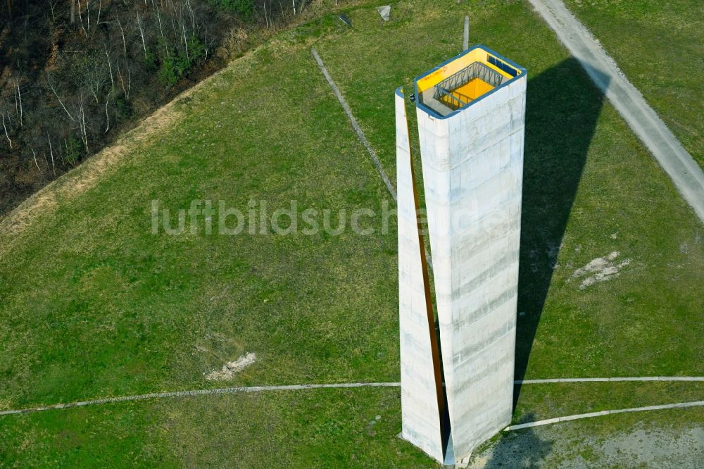 Luftbild Wangen - Tourismus- Attraktion und Sehenswürdigkeit Aussichtsturm am Fundort der Himmelsscheibe in Wangen im Bundesland Sachsen-Anhalt, Deutschland