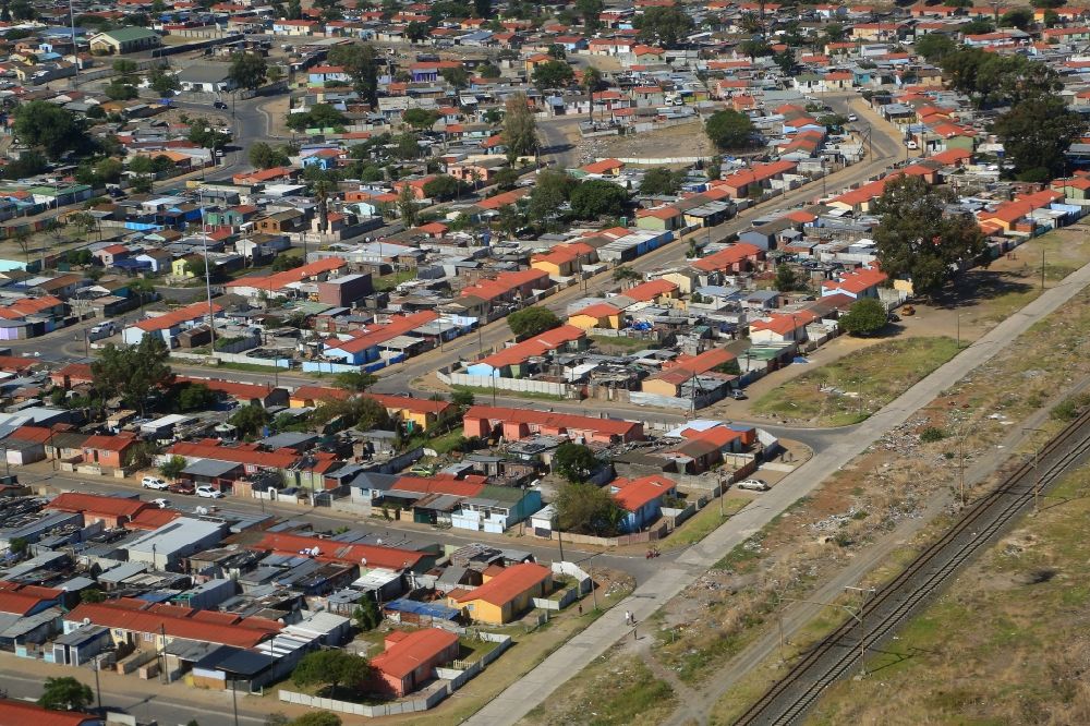 Luftbild Kapstadt - Township im Bezirk Uitsig im Stadtgebiet von Kapstadt in Westkap, Südafrika