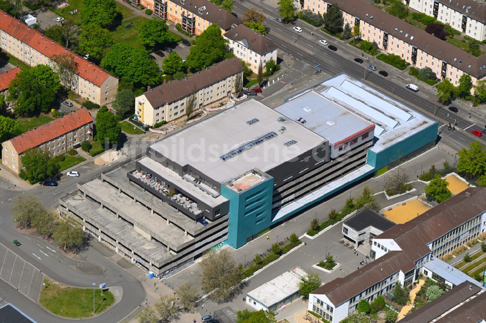 Wolfsburg von oben - Trainings- und Fitnesssportzentrum INJOY in Wolfsburg im Bundesland Niedersachsen, Deutschland